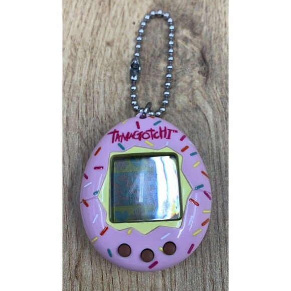 Tamagotchi  2017 Virtual Pet Pink Sprinkles Needs Battery - Picture 2 of 6